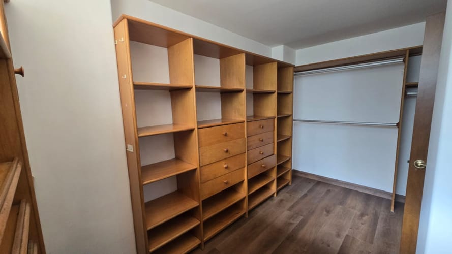 Apartamento de 4 alcobas en arriendo en Los Balsos, Medellín, 349 m² · foto 19 de 24
