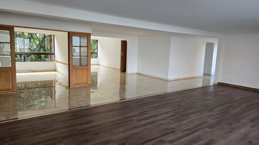 Apartamento de 4 alcobas en arriendo en Los Balsos, Medellín, 349 m² · foto 20 de 24