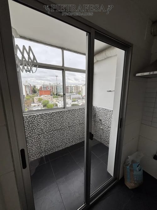 Apartamento en alquiler, 3 dormitorios, 2 baños, terraza. Pocitos. · Foto 5