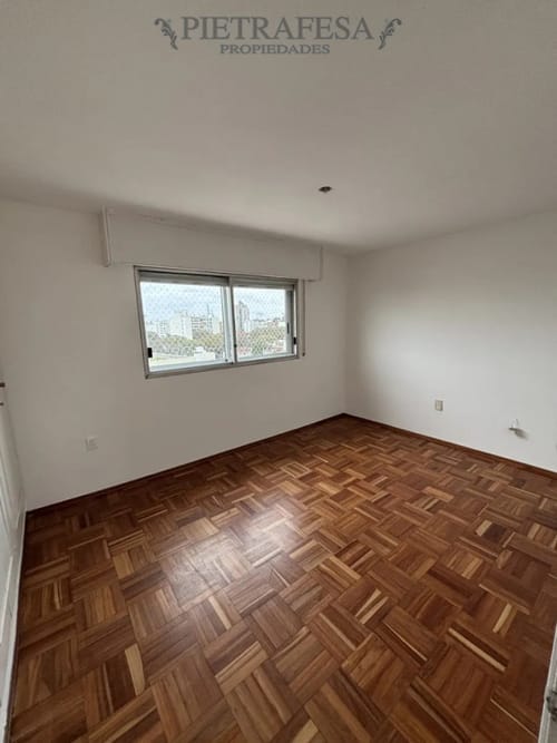 Apartamento en alquiler, 3 dormitorios, 2 baños, terraza. Pocitos. · Foto 6