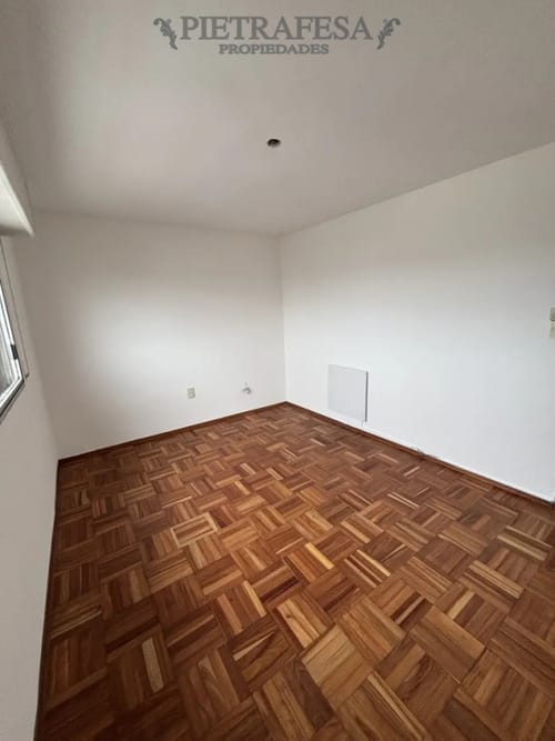 Apartamento en alquiler, 3 dormitorios, 2 baños, terraza. Pocitos. · Foto 7