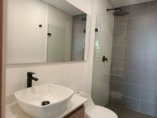Apartamento de 2 alcobas en arriendo en Loma Del Escobero, Envigado, 69 m² · foto 11 de 16
