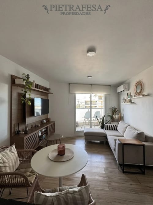 Apartamento en alquiler, 1 dormitorio, 1 baño, terraza con parrillero, cochera. Equipado. Buceo. · Foto 1