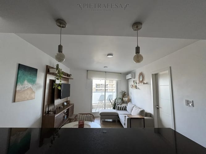 Apartamento en alquiler, 1 dormitorio, 1 baño, terraza con parrillero, cochera. Equipado. Buceo. · Foto 5