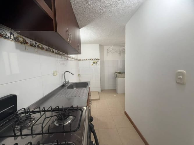 Apartamento de 2 alcobas en venta en Alcala, Mosquera, 49 m² · foto 3 de 17