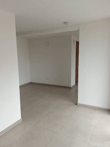Apartamento de 3 alcobas en arriendo en Fontibon, Rionegro, 50 m² · foto 3 de 17