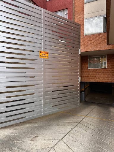 Apartamento de 2 alcobas en venta en Muequeta, Bogotá, 61 m² · foto 6 de 12