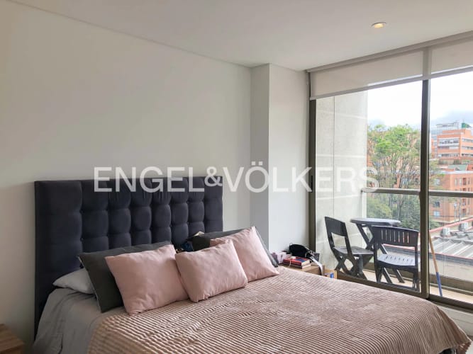 Apartamento de 1 alcoba en venta en Chico Norte, Bogotá, 62 m² · foto 5 de 7