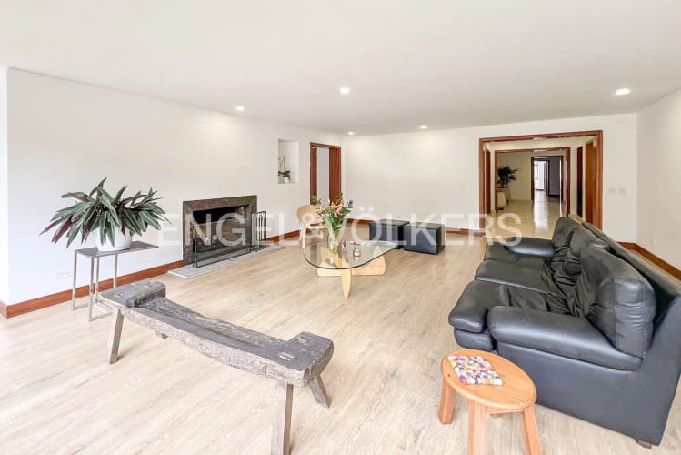 Apartamento en venta en La Cabrera, Bogotá · foto 2 de 12