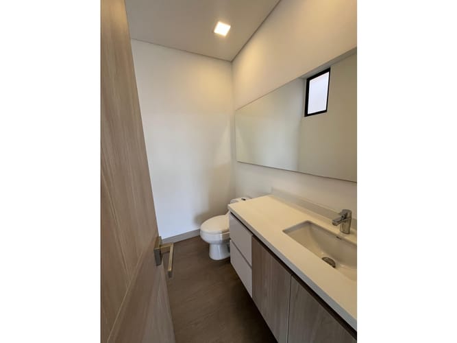 Apartamento de 2 alcobas en arriendo en Llano Grande, Rionegro, 198 m² · foto 6 de 23