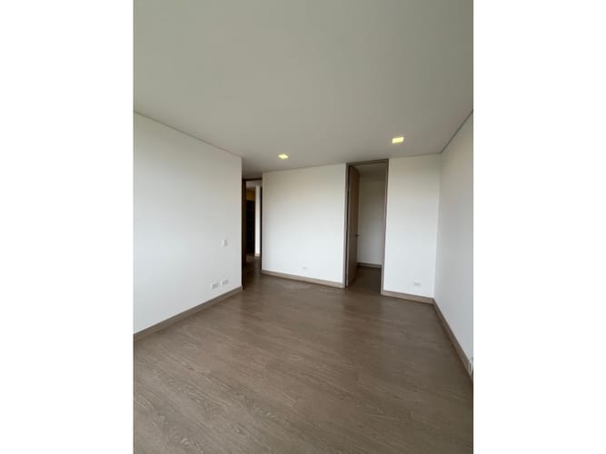 Apartamento de 2 alcobas en arriendo en Llano Grande, Rionegro, 198 m² · foto 11 de 23
