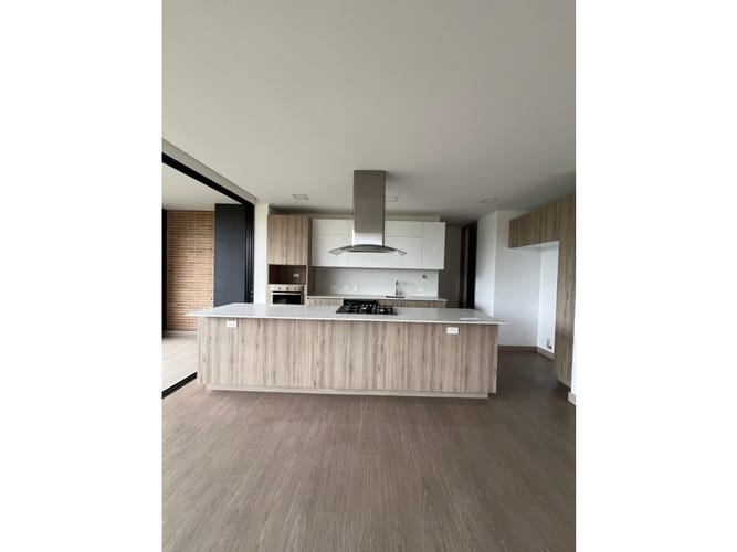 Apartamento de 2 alcobas en arriendo en Llano Grande, Rionegro, 198 m² · foto 18 de 23
