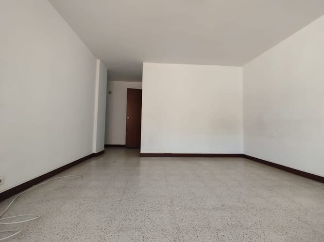 Apartamento de 3 alcobas en arriendo en La Candelaria, Medellín, 120 m² · foto 21 de 24