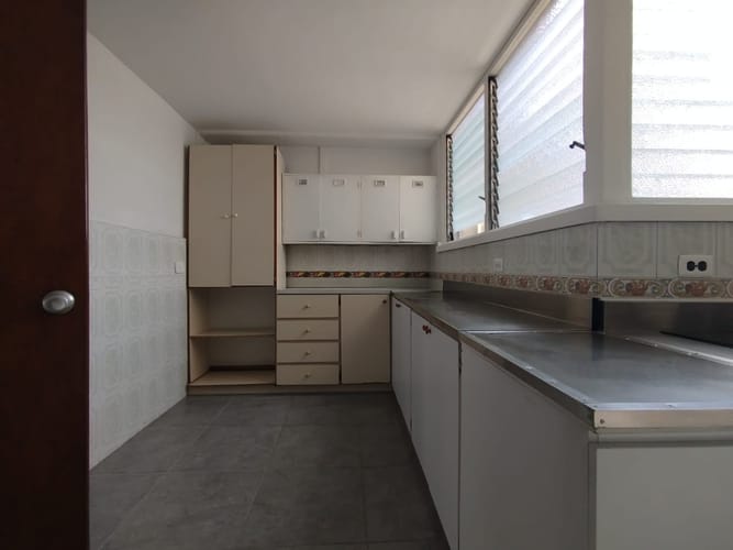 Apartamento de 3 alcobas en arriendo en La Candelaria, Medellín, 120 m² · foto 6 de 24