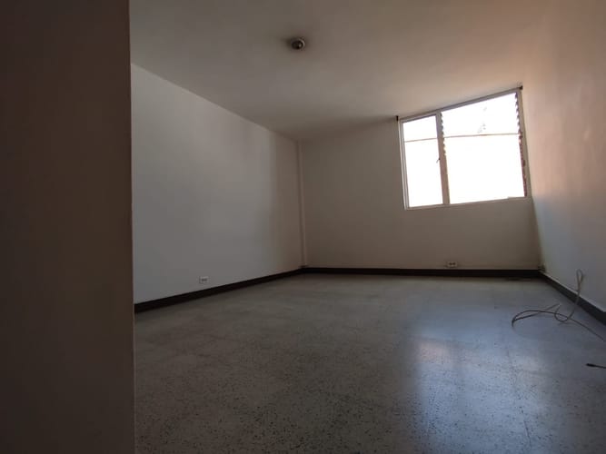 Apartamento de 3 alcobas en arriendo en La Candelaria, Medellín, 120 m² · foto 18 de 24