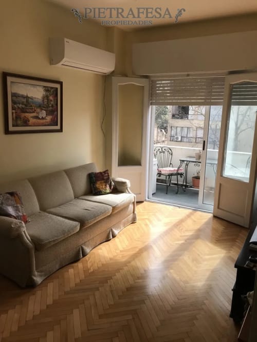 Apartamento en alquiler, 3 dormitorios, 2 baños, terraza. Tres Cruces. · Foto 1