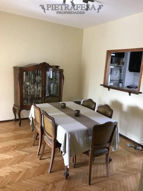 Apartamento en alquiler, 3 dormitorios, 2 baños, terraza. Tres Cruces. · Foto 3