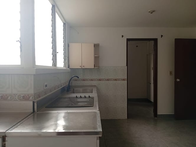 Apartamento de 3 alcobas en arriendo en La Candelaria, Medellín, 120 m² · foto 7 de 24