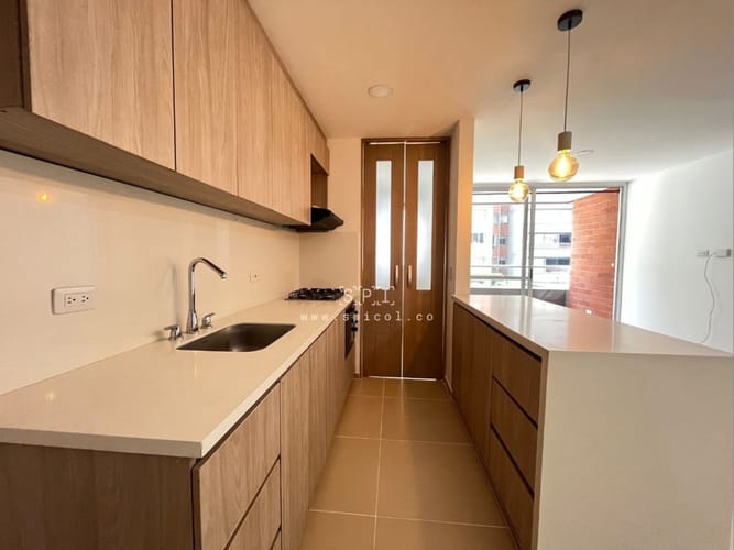 Apartamento de 3 alcobas en arriendo en Villa Del Parque, Medellín, 73 m² · foto 2 de 20