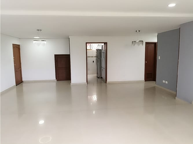 Apartamento de 3 alcobas en venta en Camino Real, Cali, 155 m² · foto 10 de 24