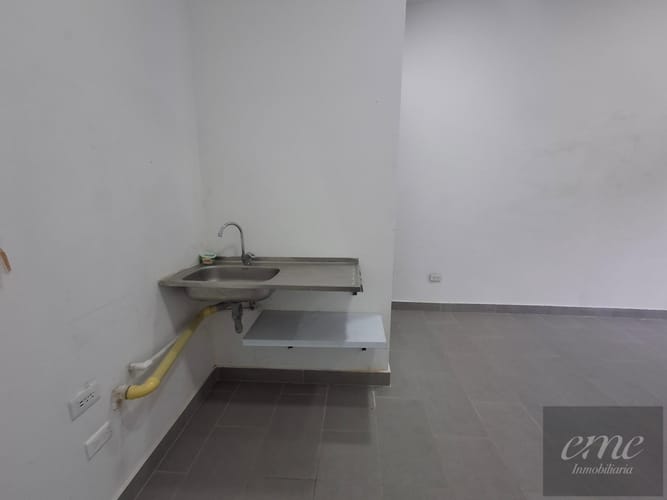 Local en arriendo en Triana, Itagüí, 20 m² · foto 2 de 11