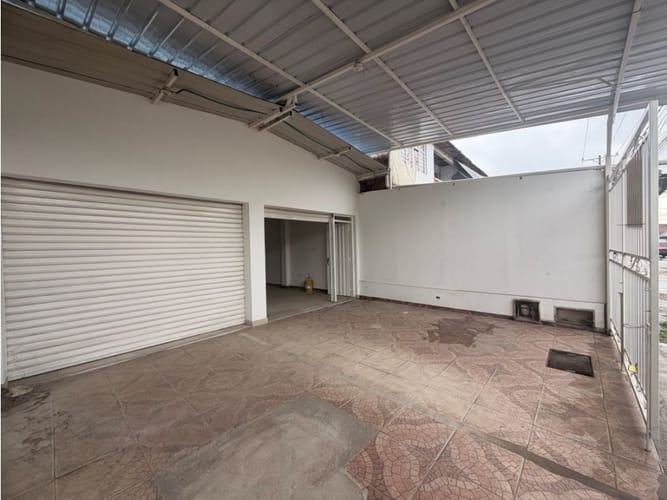 Local en venta en Manuela Beltran, Cali, 140 m² · foto 2 de 8