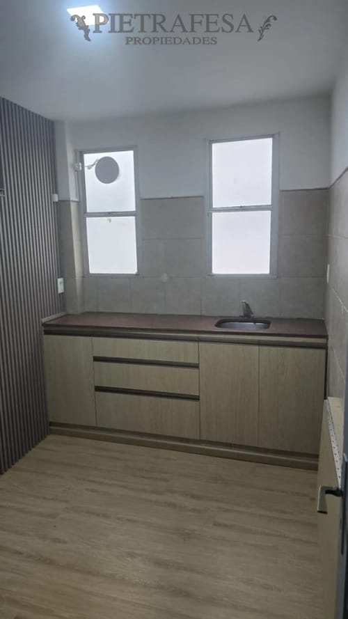 Apartamento en alquiler, 2 dormitorio, 1 baño, terraza. Centro. · Foto 6