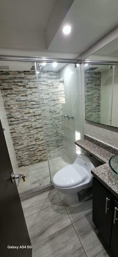 Apartamento de 3 alcobas en arriendo en Fac, Madrid, 55 m² · foto 11 de 13