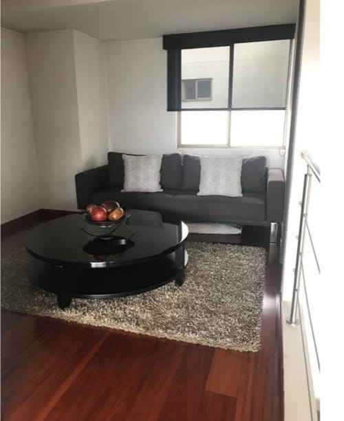 Apartamento de 3 alcobas en venta en Alcaparros De Sauzalito, Bogotá, 186 m² · foto 8 de 24