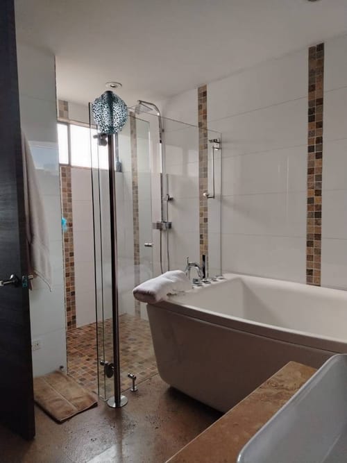 Apartamento de 3 alcobas en venta en Alcaparros De Sauzalito, Bogotá, 186 m² · foto 16 de 24