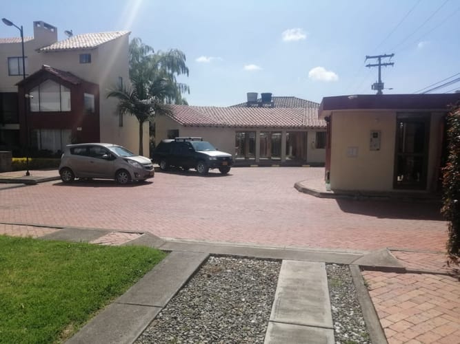 Casa de 3 alcobas en arriendo en Siberia, Cota, 180 m² · foto 21 de 24