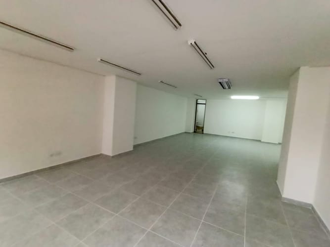 Oficina en arriendo en El Centro, Manizales, 77 m² · foto 23 de 24