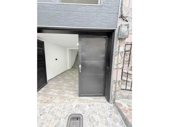 Apartamento de 3 alcobas en venta en Belén Las Violetas, Medellín, 80 m² · foto 8 de 10