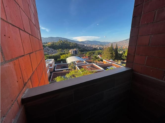 Apartamento de 3 alcobas en venta en Loma De Los Bernal, Medellín, 74 m² · foto 16 de 16