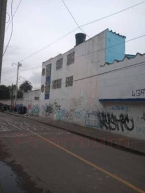 Casa en venta en Centro Fontibon, Bogotá, 1000 m² · foto 5 de 19