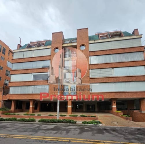 Apartamento de 3 alcobas en venta en San Patricio, Bogotá, 154 m² · foto 1 de 24