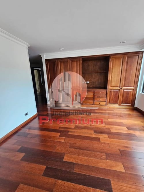 Apartamento de 3 alcobas en venta en San Patricio, Bogotá, 154 m² · foto 5 de 24