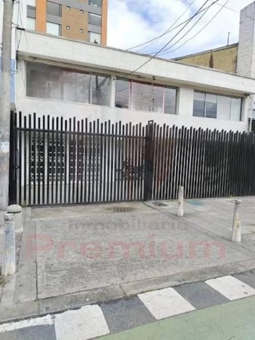 Casa en venta en La Castellana, Bogotá · foto 2 de 24