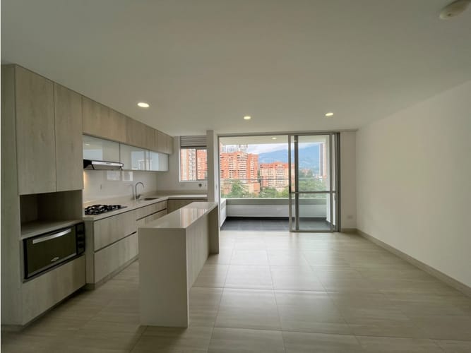 Apartamento de 3 alcobas en arriendo en El Carmelo Ii, Sabaneta, 87 m² · foto 4 de 20