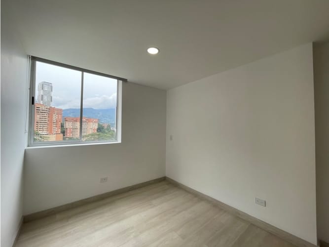 Apartamento de 3 alcobas en arriendo en El Carmelo Ii, Sabaneta, 87 m² · foto 9 de 20