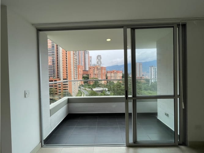 Apartamento de 3 alcobas en arriendo en El Carmelo Ii, Sabaneta, 87 m² · foto 17 de 20