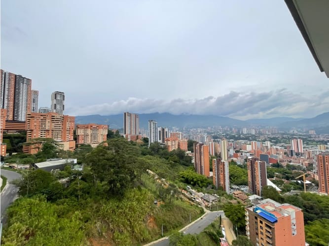 Apartamento de 3 alcobas en arriendo en El Carmelo Ii, Sabaneta, 87 m² · foto 19 de 20