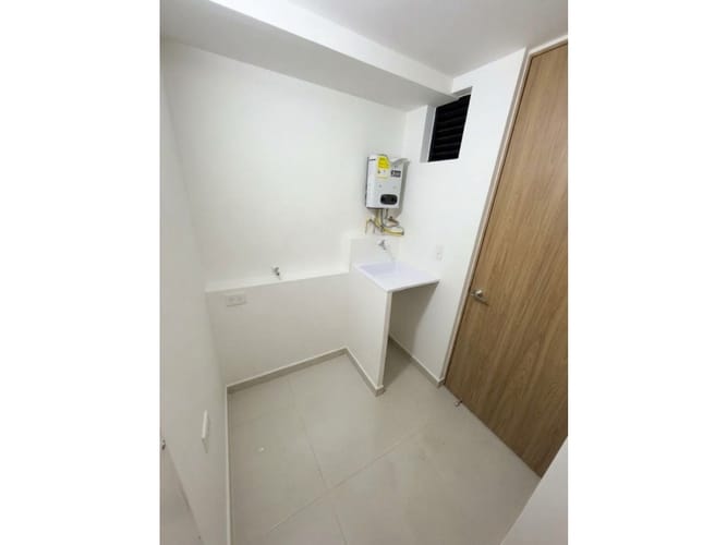 Apartamento de 3 alcobas en arriendo en Calasanz, Medellín, 72 m² · foto 18 de 19
