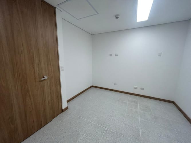 Consultorio en venta en La America, Medellín, 29 m² · foto 10 de 18