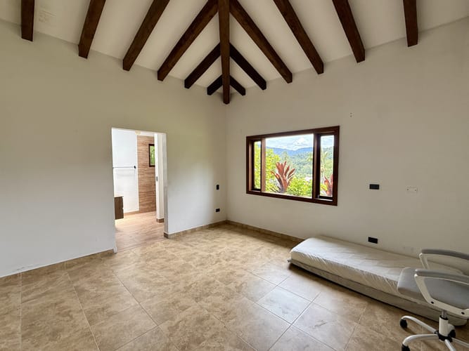 Casa de 6 alcobas en venta en Don Diego, El Retiro, 420 m² · foto 19 de 24