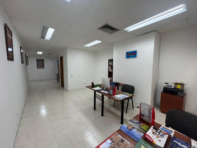 Oficina en arriendo en Milla De Oro, Medellín, 48 m² · foto 3 de 8