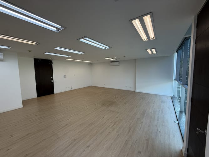 Oficina en arriendo en Los Balsos, Medellín, 83 m² · foto 5 de 20