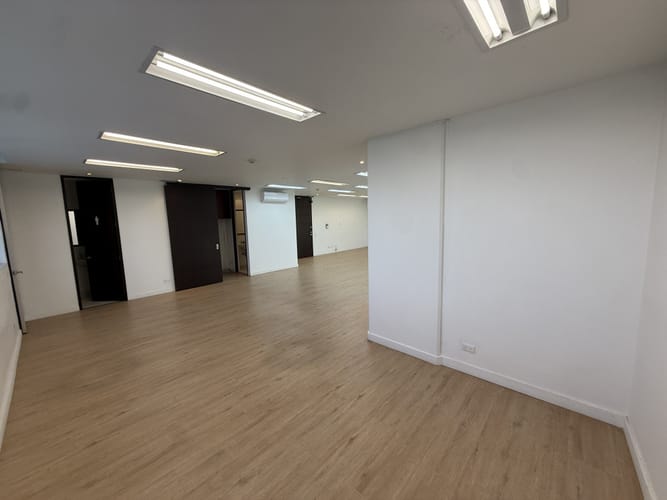 Oficina en arriendo en Los Balsos, Medellín, 83 m² · foto 7 de 20