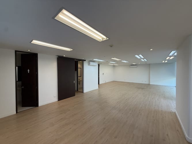 Oficina en arriendo en Los Balsos, Medellín, 83 m² · foto 10 de 20