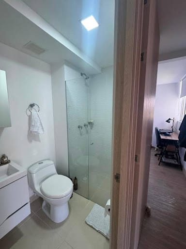 Apartamento de 3 alcobas en venta en La Industrial, Marinilla, 65 m² · foto 6 de 9
